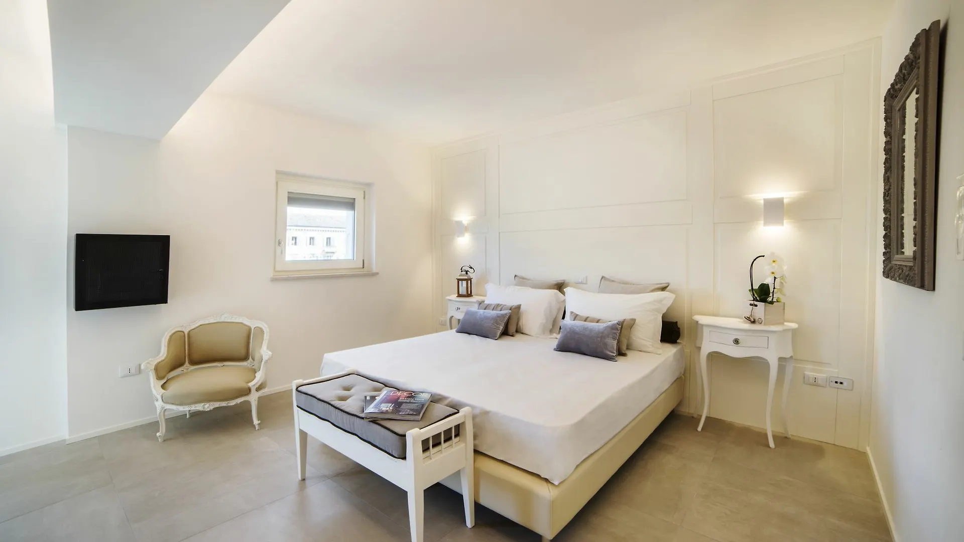 Riviera Carducci Rooms Peschiera del Garda 3*,  Italy