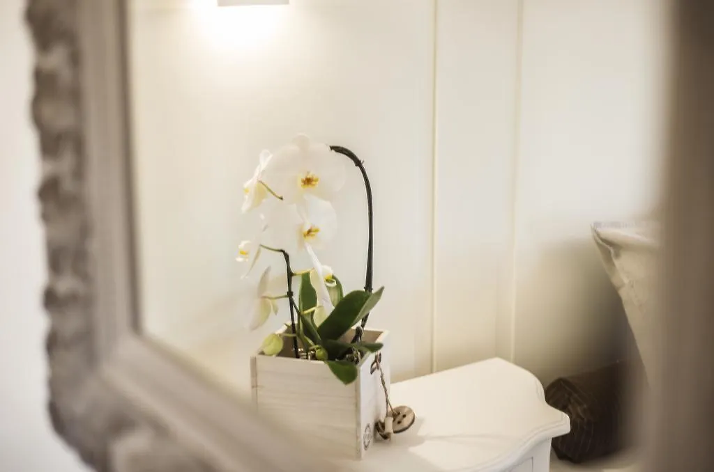Riviera Carducci Rooms Peschiera del Garda 3*,