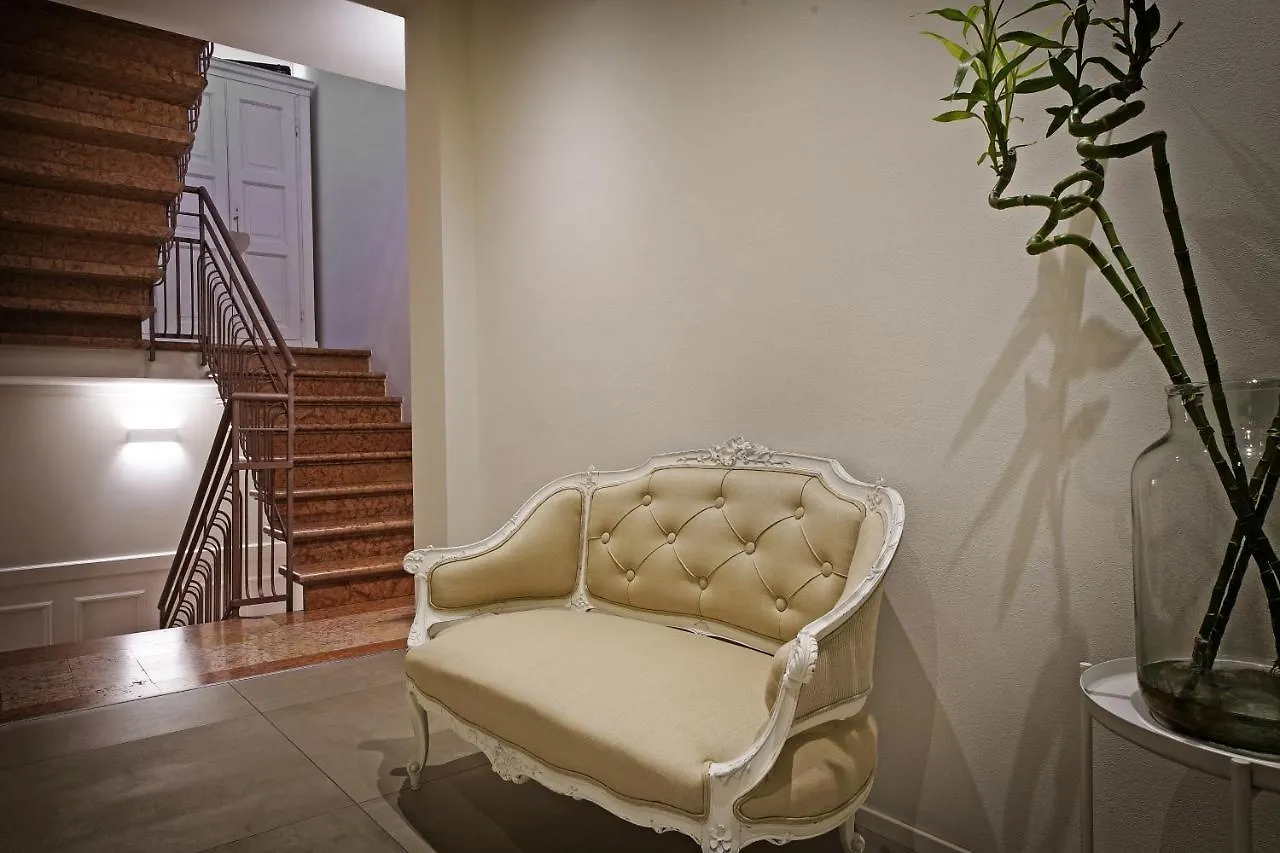 Riviera Carducci Rooms Peschiera del Garda Guest house