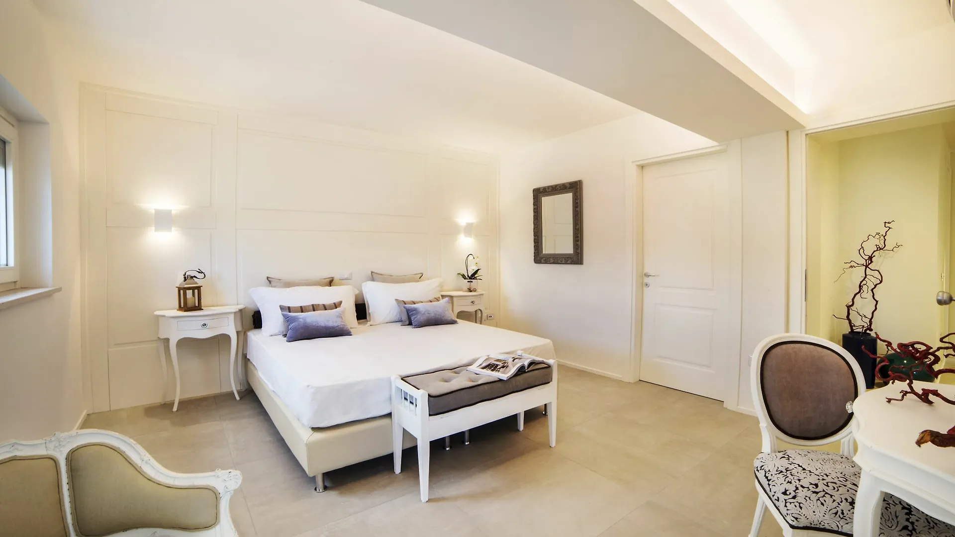 Riviera Carducci Rooms Peschiera del Garda 3*,